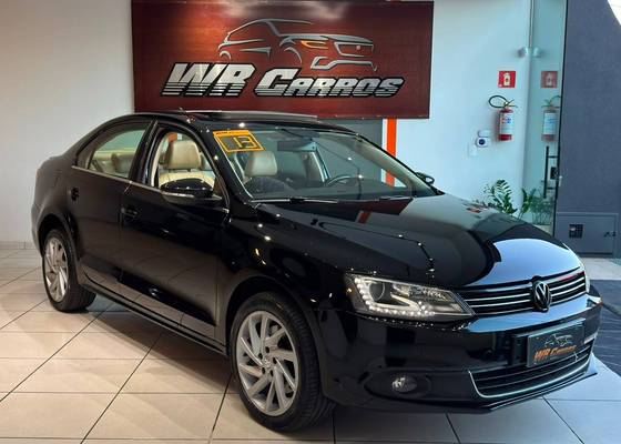 VOLKSWAGEN JETTA 2.0 TSI HIGHLINE 200CV GASOLINA 4P TIPTRONIC